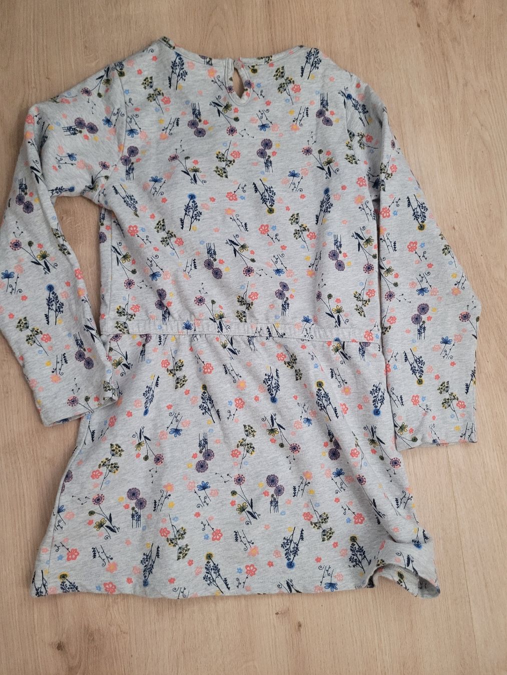 Robes et jupes: Kleid Gr. 140 100%Baumwolle – D'occasion à Lupsingen par sta_wgg5 3