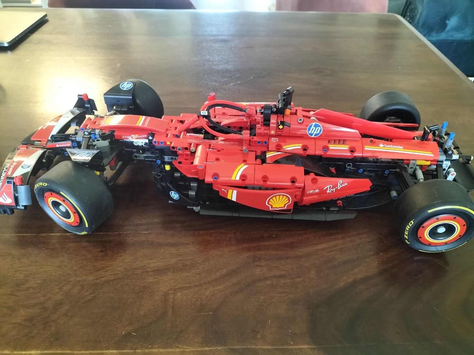 Ferrari Voitures modèles: Lego Technic Formel 1 Ferrari 4D-Set gebraucht – D'occasion à Olten par LarryRampage 3