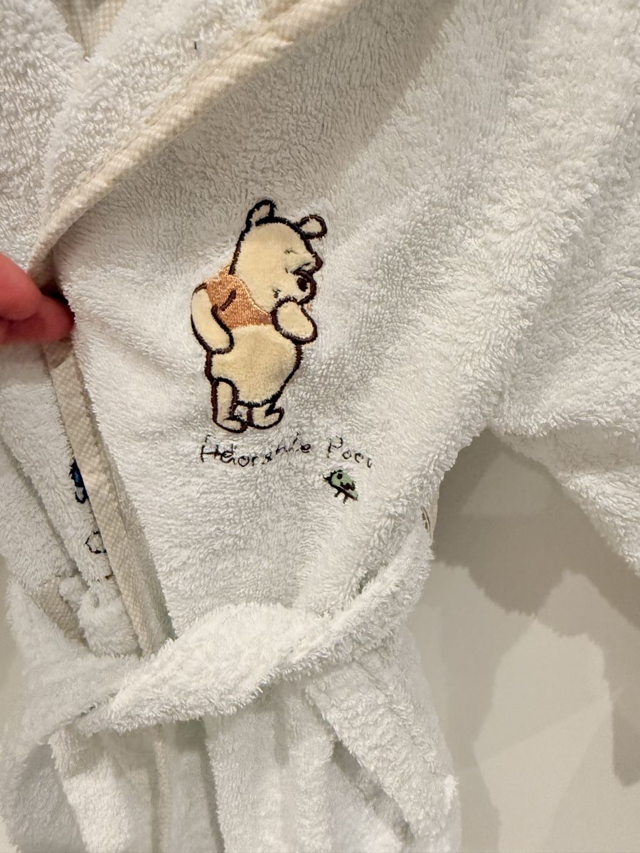 Accappatoi: Süsser Kinder Bademantel Winnie Pooh – Usato da Hagendorn venduto da VS0506 1