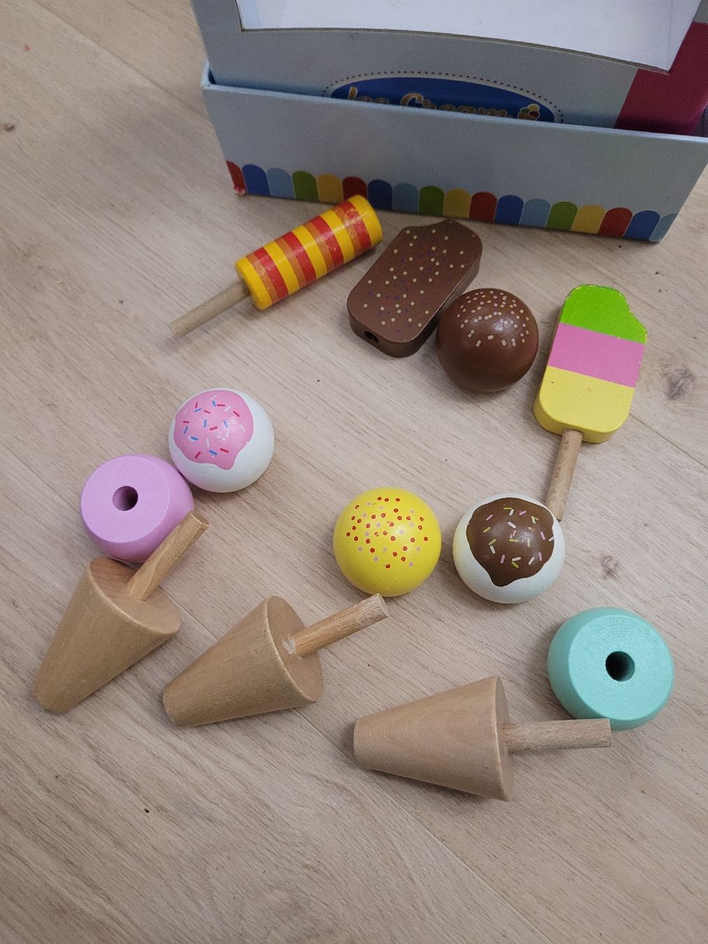 Spielzeuge: Glace Stand – Gebraucht aus Lupsingen von sta_wgg5 2