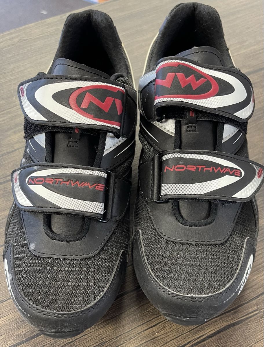 Northwave Scarpe per ragazzi: Northwave Spike MTB-Schuhe, Gr. 39 – Nuovo (secondo la descrizione) da Pieterlen venduto da hugo.fuchs