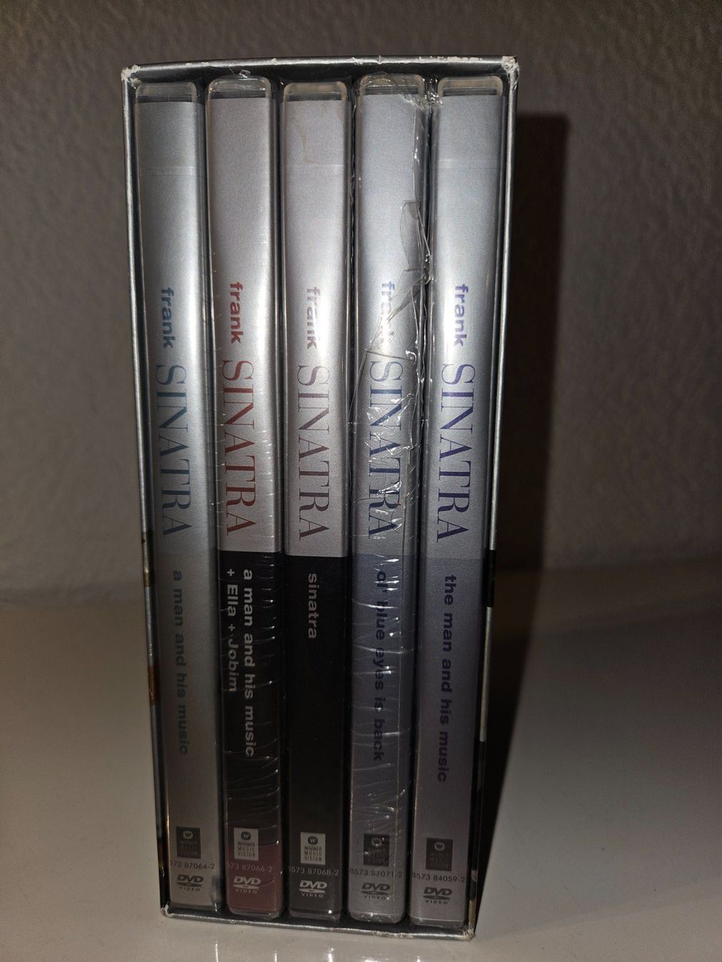Tutti i DVDs: Frank Sinatra DVD Box "A Life in Performance" I – Usato da Gunzwil venduto da Charro03 2
