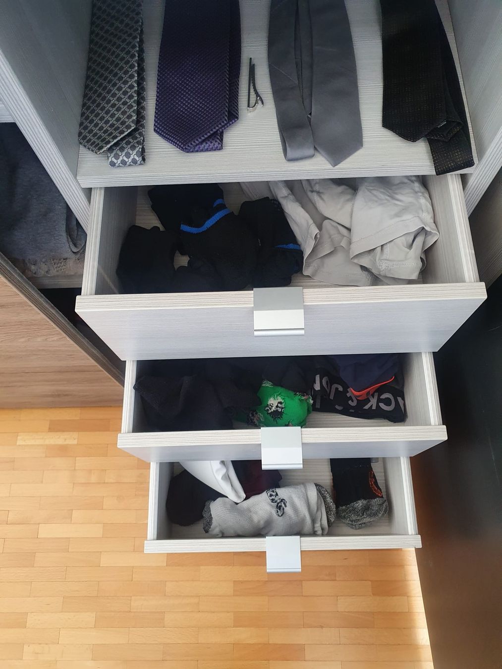 Armadi: Drehtürschrank Eiche - Schwarz – Usato da Baden venduto da pili1993 3