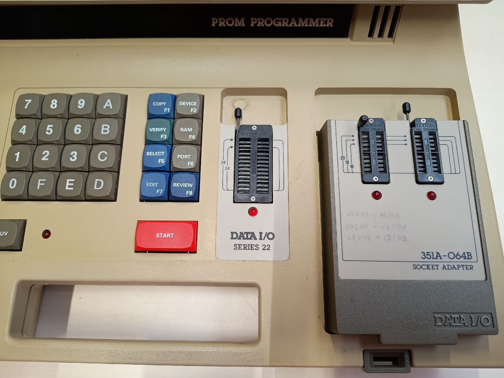 Alle Werkzeuge: Data I/O Series 22 PROM Programmer – Defekt aus Döttingen von Schlei 1
