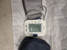 Omron M6 Blutdruckmessgert mit Manschette und Tasche