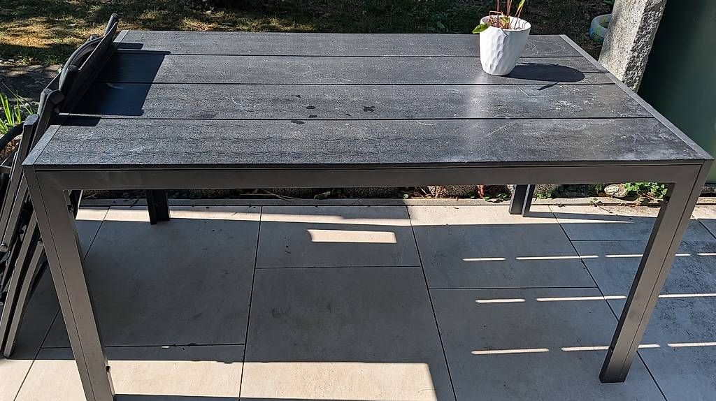 Tavoli: Gartentisch grau 90x150 – Usato da Bachenbülach venduto da queen_mikeschli 1