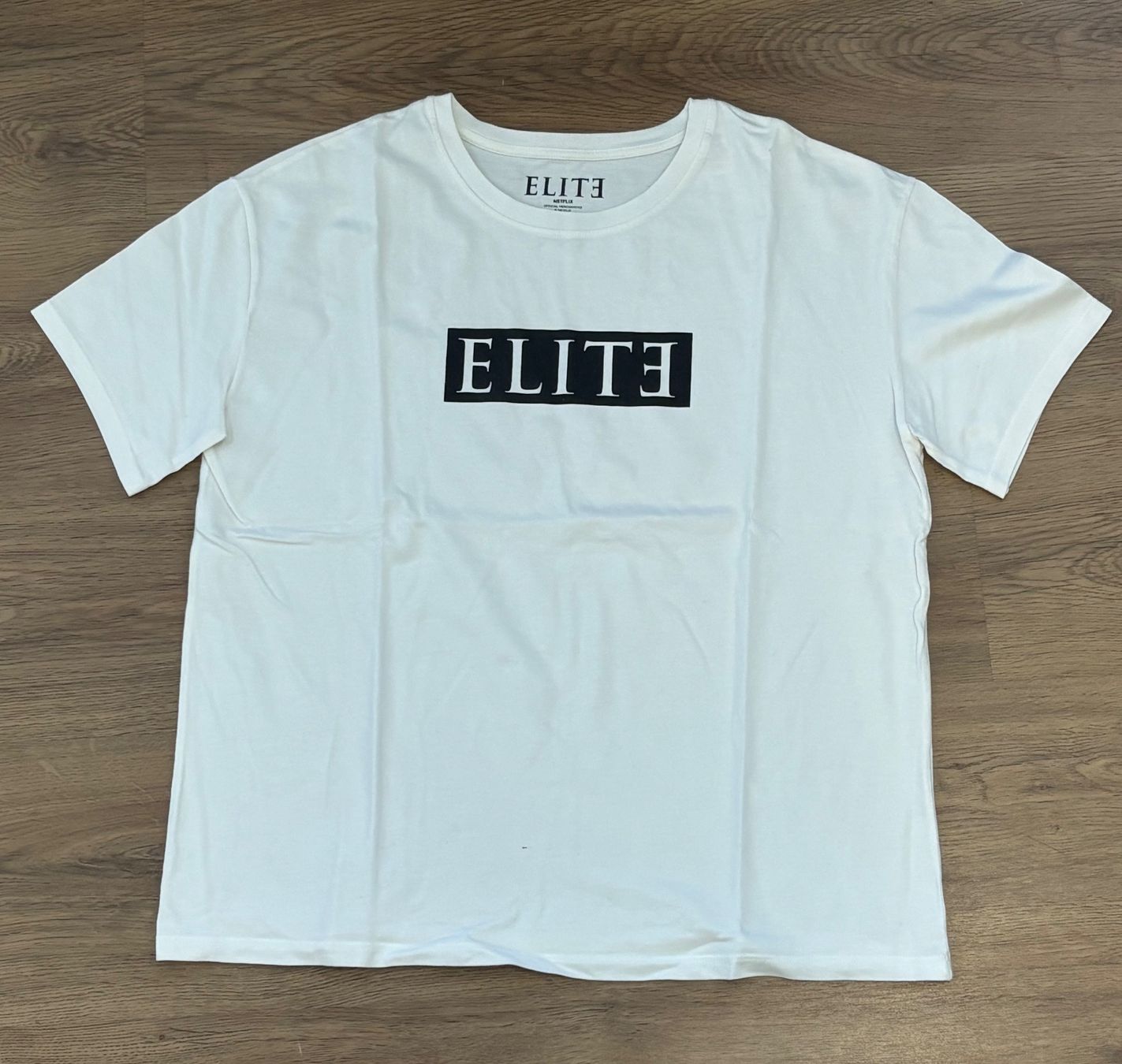 Pull&Bear T-shirt: T-Shirt Pull and Bear "Elite" Netflix - Gr. M – Usato da Brügg BE venduto da rutschimedizin