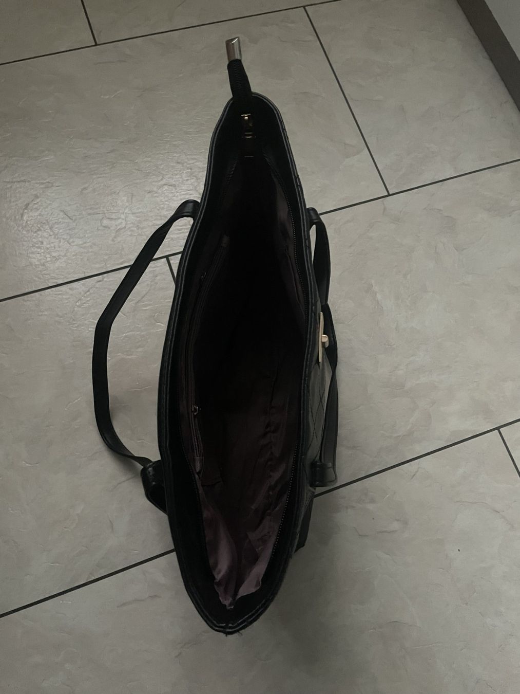 Taschen für Damen: schwarze Totebag – Gebraucht aus Uetikon am See von m1384 1