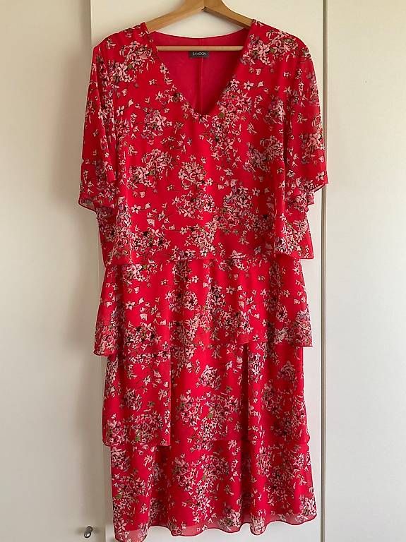 Vestiti: Kleid von SAMOON, 44 – Usato da Luzern venduto da Juliette1907