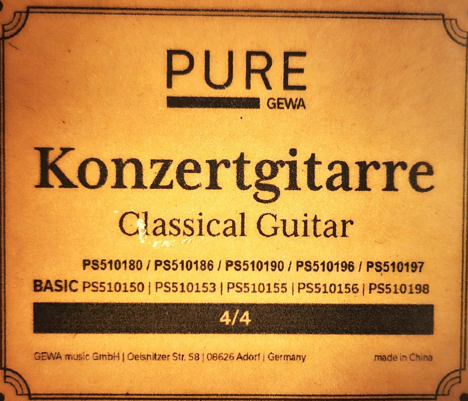 Musikinstrumente: Klassikgitarre (Konzertgitarre  4/4-tel GEWA BASIC (NEU) – Neu und originalverpackt aus Wöschnau von Musikhaus-Luethy5012 9