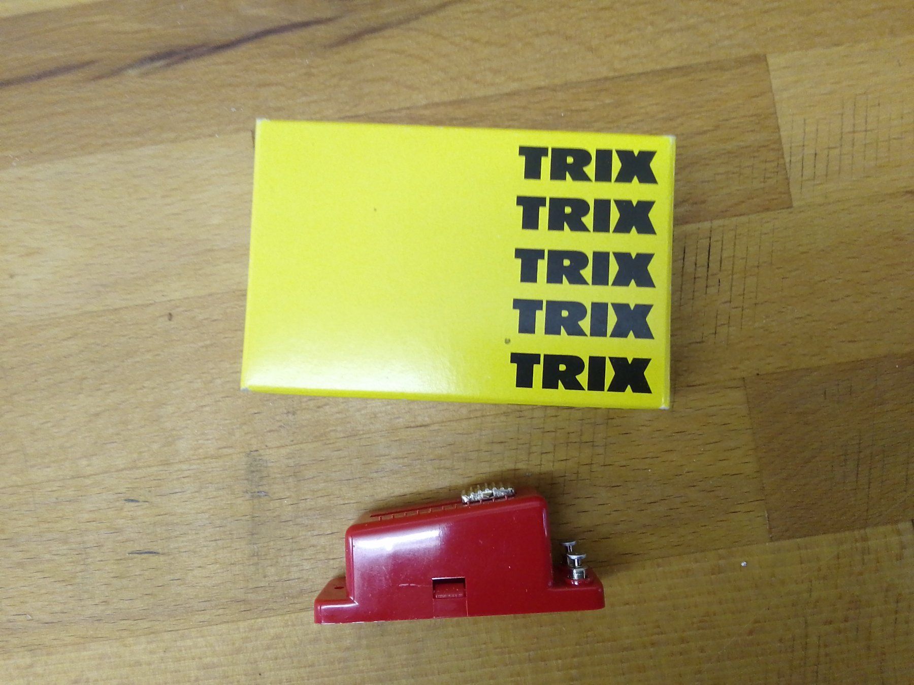 Trix Modellini di ferrovie: Schalter gelb / Bremswiderstand – Usato da Zollikofen venduto da Noak 3