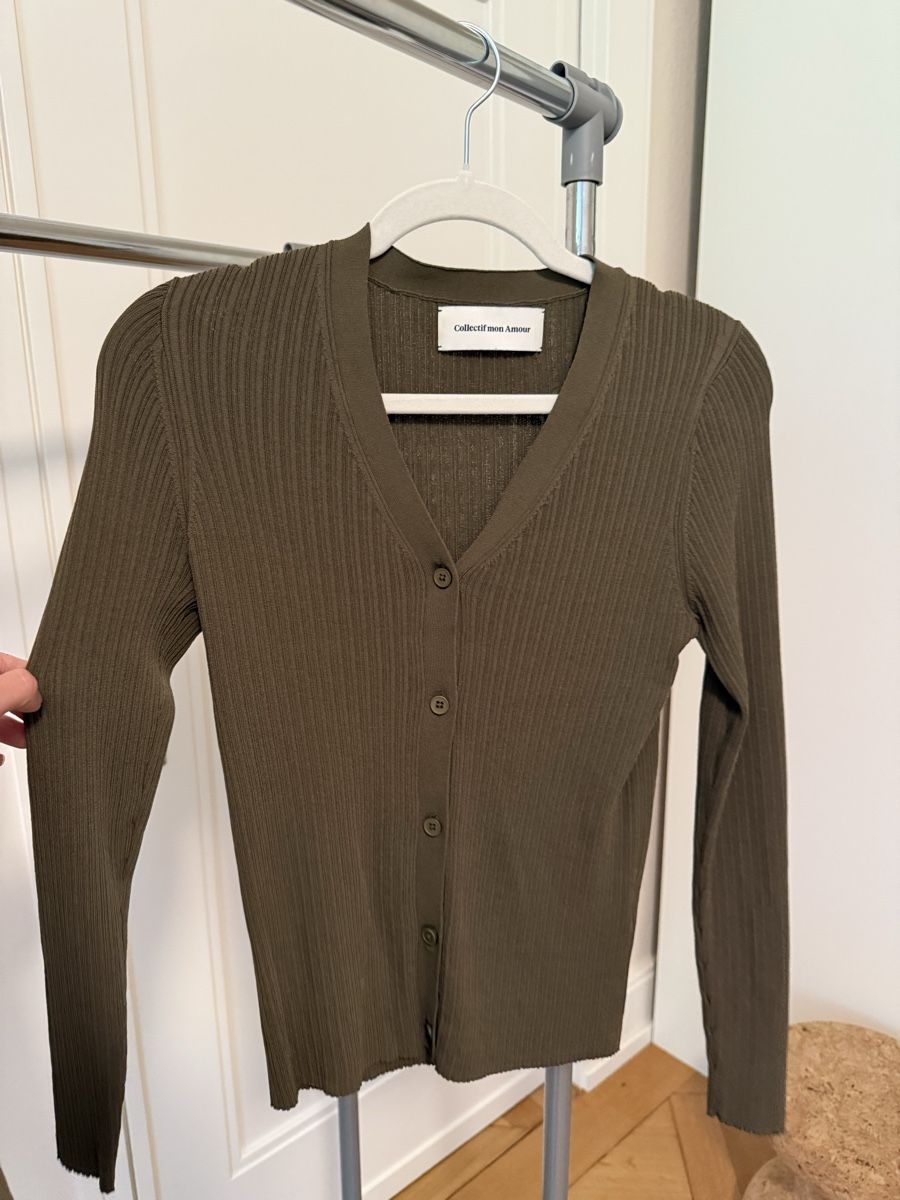 Collectif Mon Amour Lotti di vestiti: Kleiderpaket "Cool" – Usato da Zürich venduto da StudioCardin 6