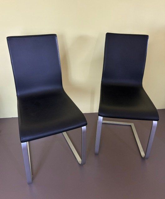 Seetal Chaises: 4 AMADEUS Wohnraum Stühle – D'occasion à Oberentfelden par honduras4