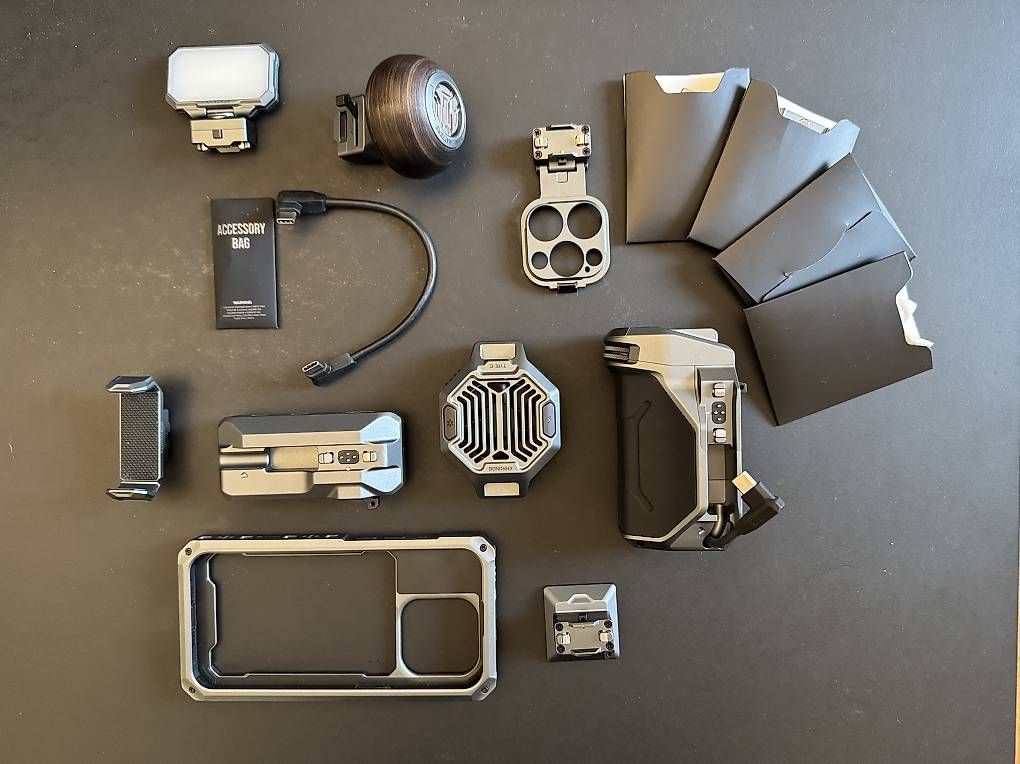 Handys / Smartphones: Tilta Khronos Ultimate Kit for iPhone 15 Pro – Gebraucht aus Zürich von Hardi28