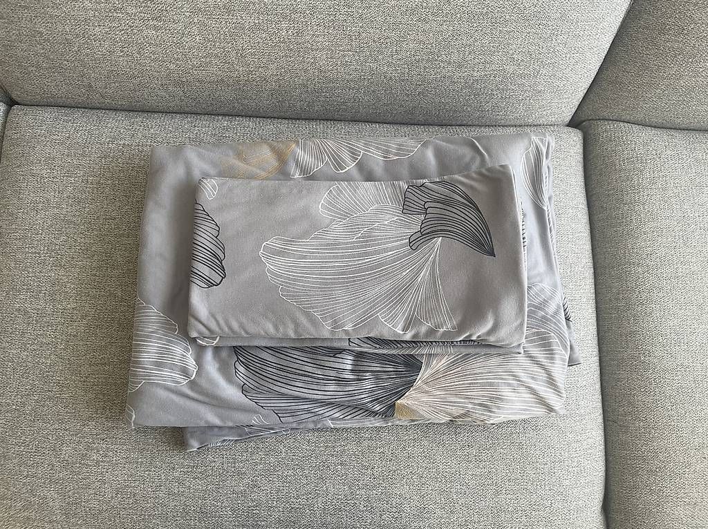 Biancheria da letto: 2 Sets Estella Bügelfreie Bettwäsche – Usato da Opfikon venduto da Layla123 2