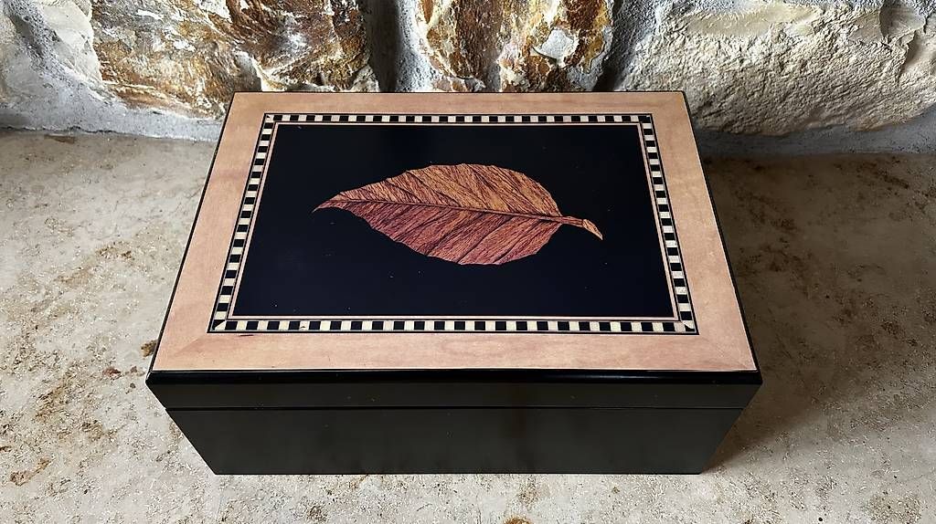 Humidor per sigari: Humidor – Usato da Hinwil venduto da Tweety7