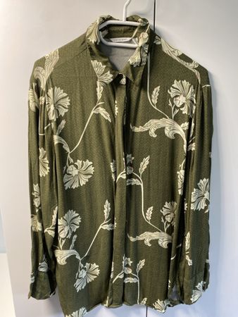 YAYA Bluse, Grösse 36, Olivgrün mit Blumenmuster🌿🌸