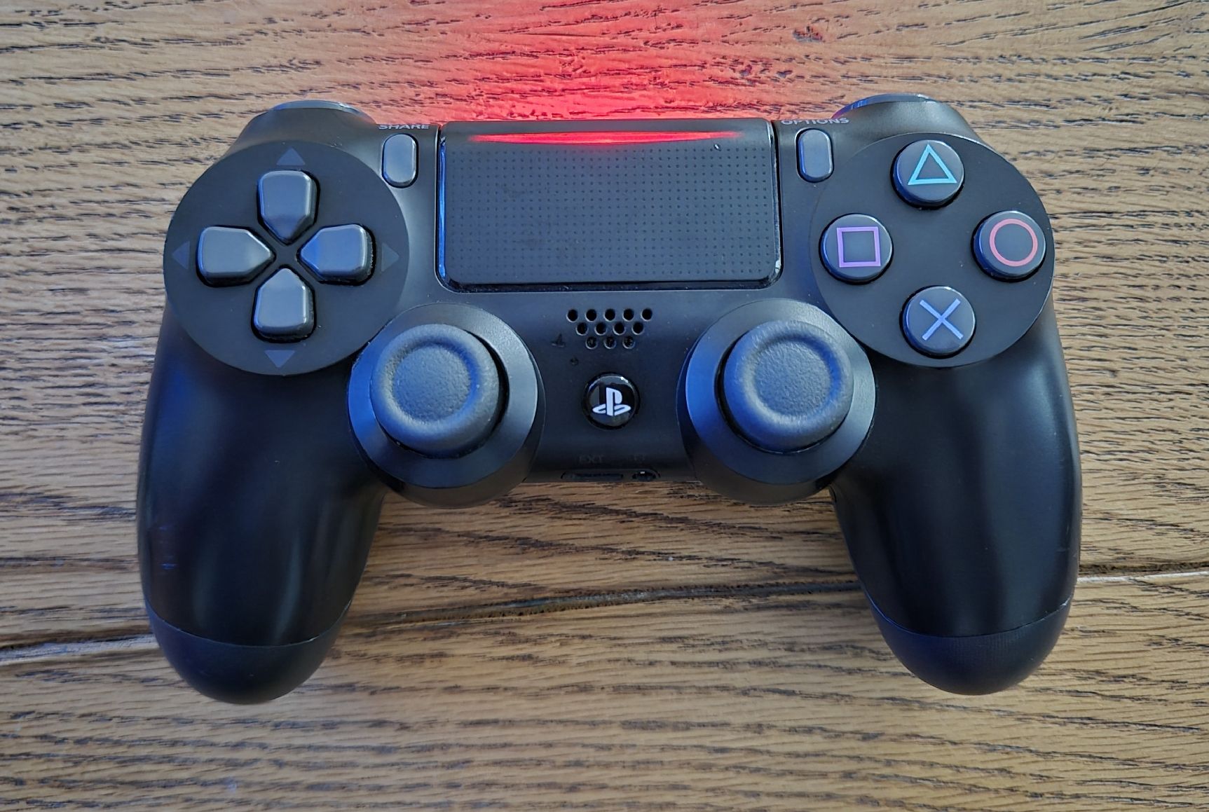 Sony Controller: Sony DualShock 4 V2 Controller Schwarz – Original PS4 – Gebraucht aus Au SG von KonsoleWerk
