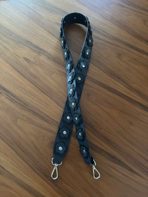 Maison Mollerus Altro in  Abbigliamento & Accessori: Maison Mollerus Schulterriemen "Daisy" - NEU – Nuovo (secondo la descrizione) da Dietikon venduto da cora2767 1