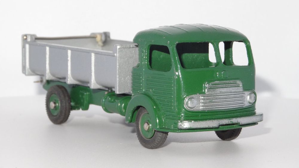 Dinky Toys 33 A Meccano - SIMCA CARGO BAILLY Déménagements - INTROUVABLE
