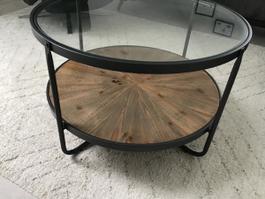 Couchtisch neuwertig! Neuprei 250.-