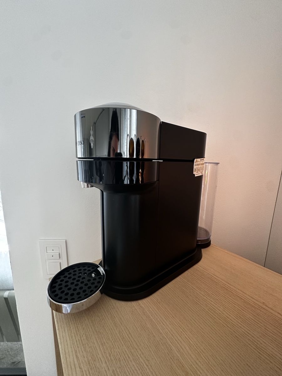 Nespresso Macchine per caffè & Macchine per espresso: Nespresso Vertuo Next Kaffeemaschine – Nuovo (secondo la descrizione) da Münchenstein venduto da jwp 2