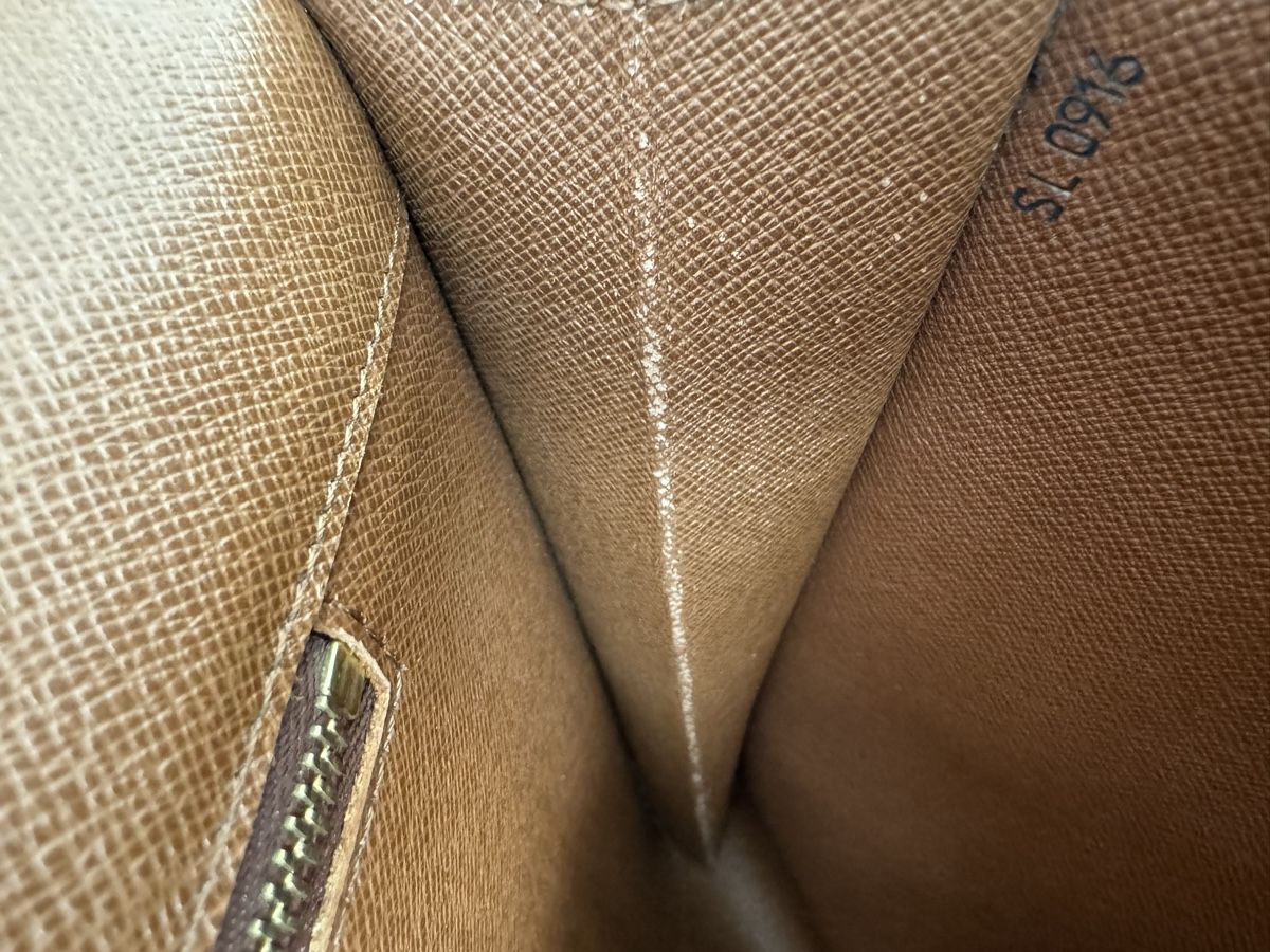 Louis Vuitton Borse: Vintage Louis Vuitton XL Monogramm Portfolio Mappe – Nuovo (secondo la descrizione) da Zürich venduto da z00mie 7