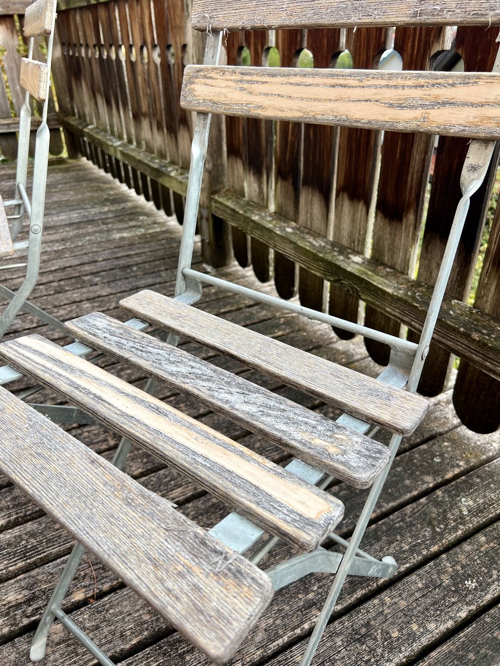 Set di tavolo e panche: Gartensitzgruppe, Klappmöbel, verwittert – Usato da Malans GR venduto da Aadalina 6