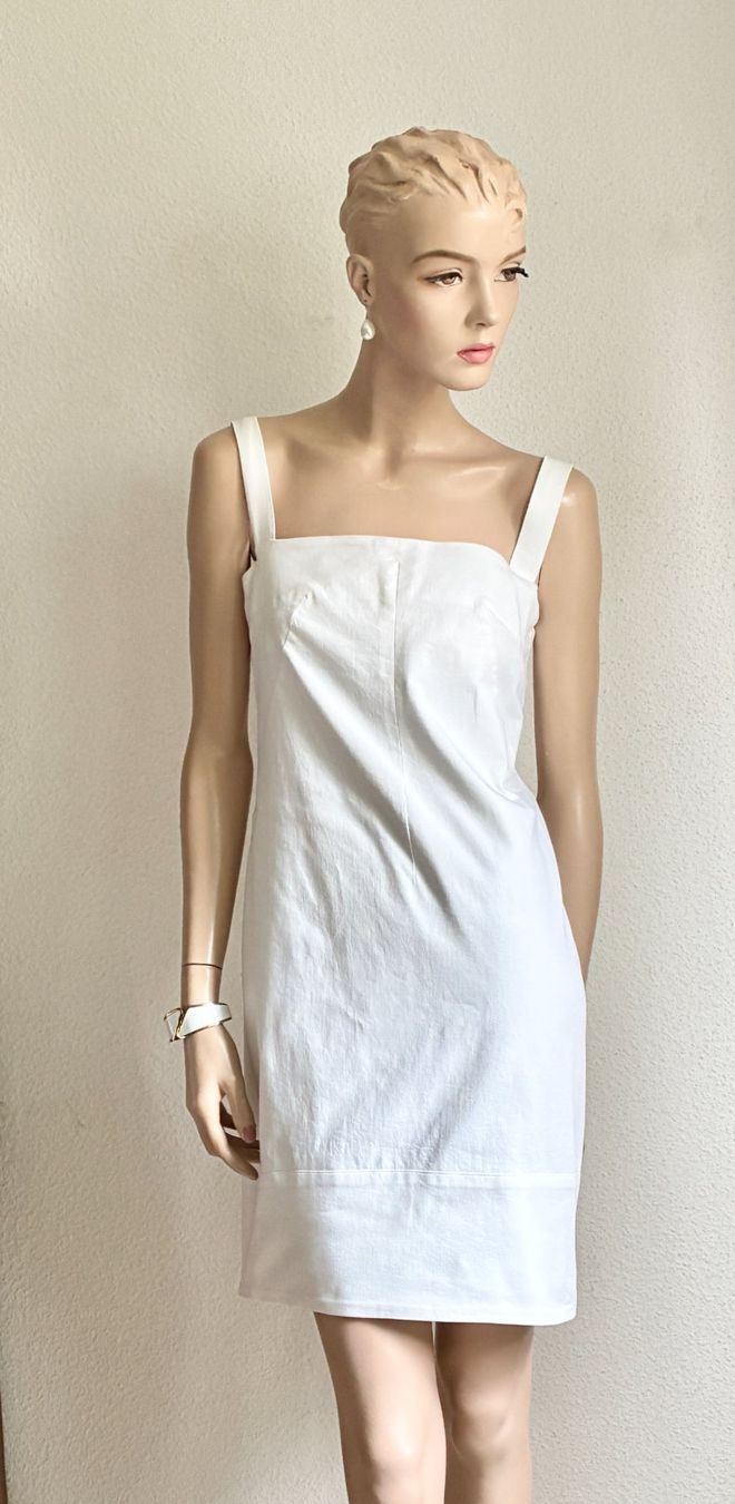 Dolce & Gabbana Vestiti: Weisses Leinenkleid von DOLCE&GABBANA – Usato da Kloten venduto da Nephty 2