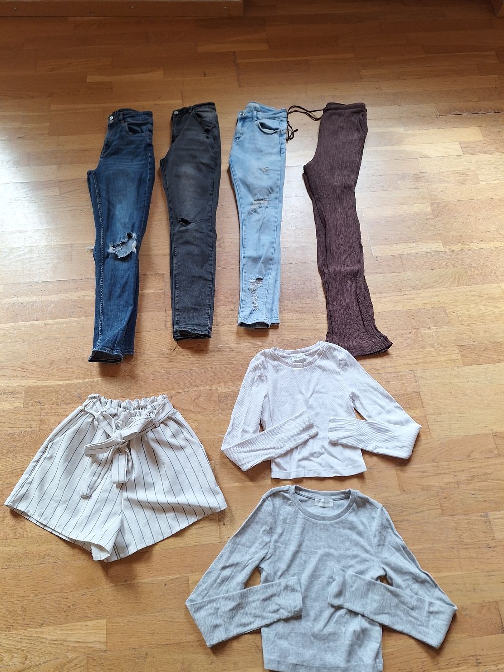 Lotti di vestiti: Kleiderpaket Damen – Nuovo (secondo la descrizione) da Tamins venduto da VW99