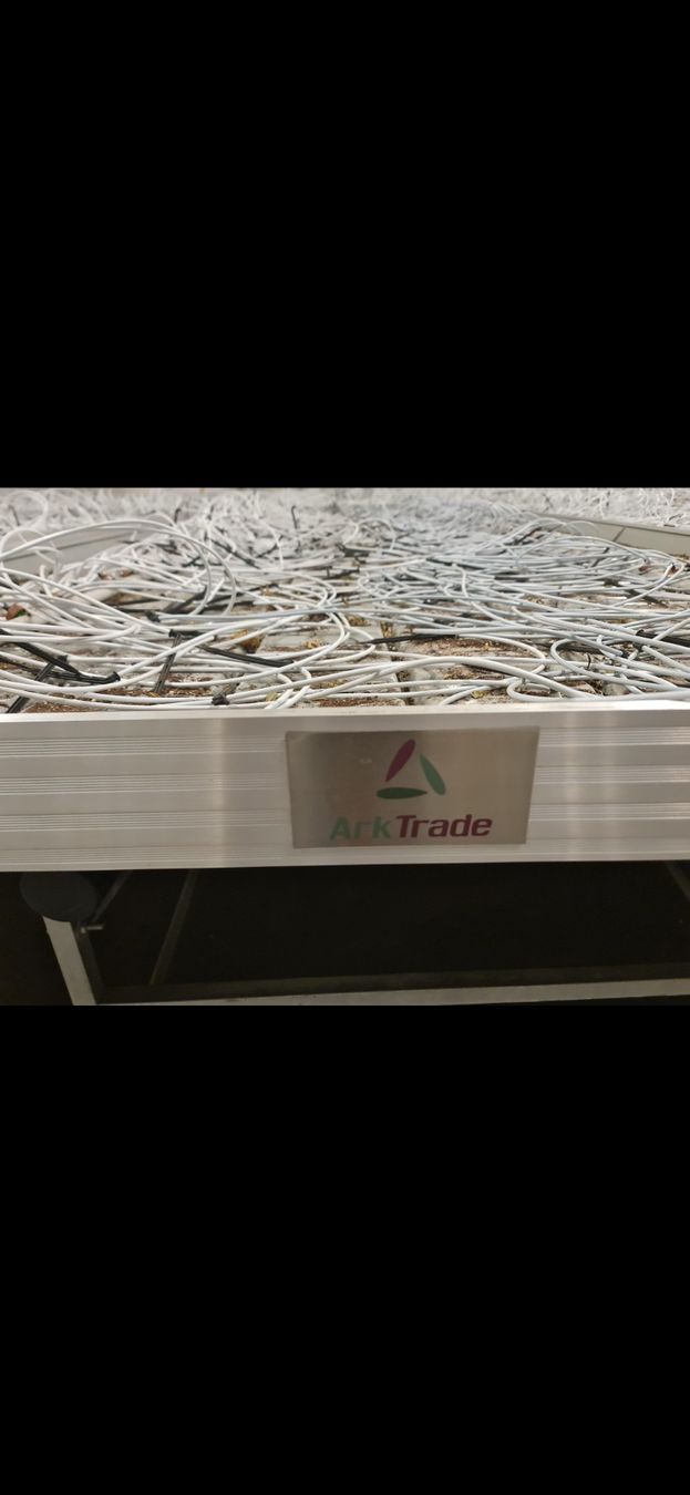 Casette da giardino & serre: Gewächshaustische – Usato da Stans venduto da Benzen 1