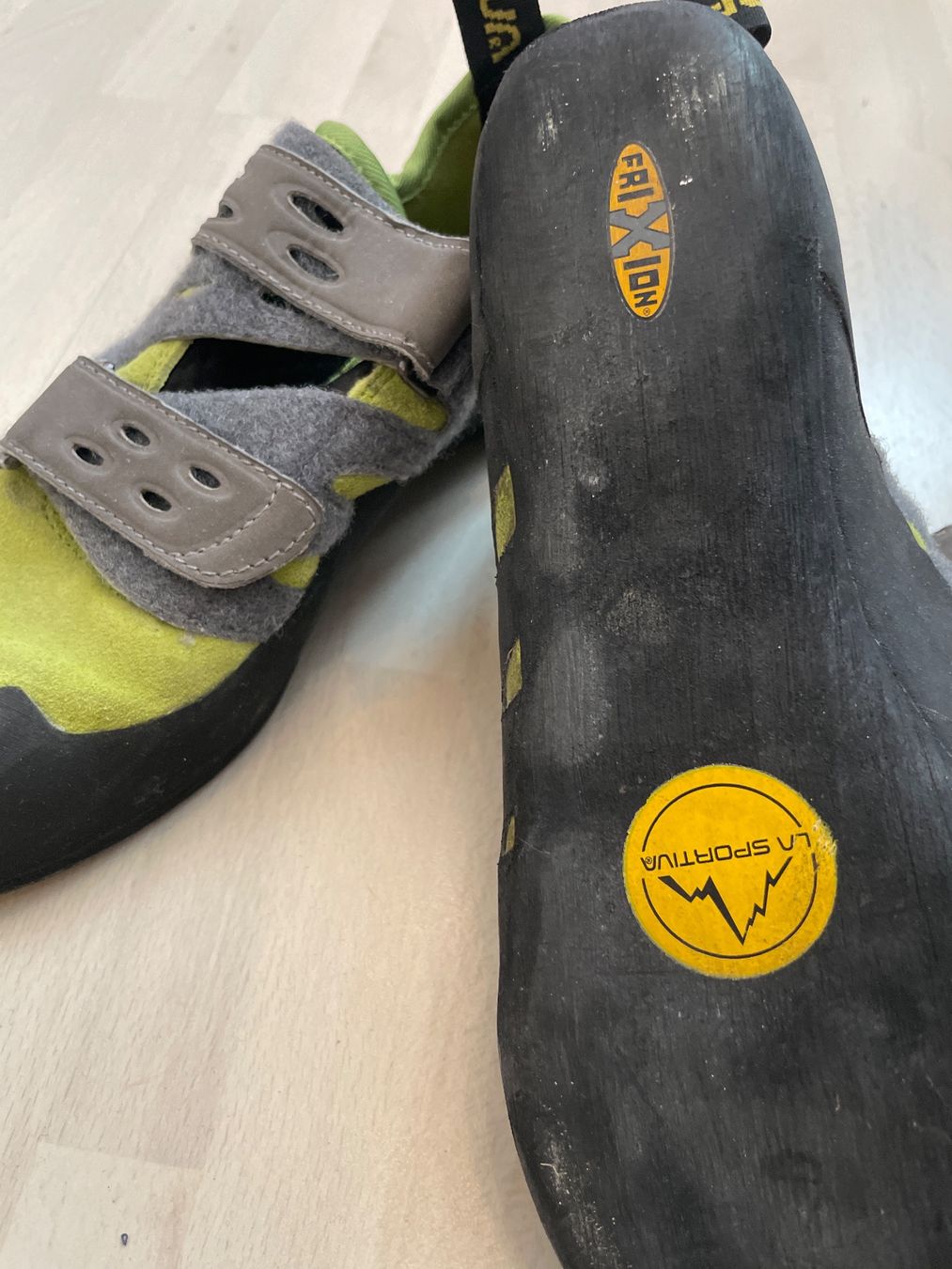 Pareti & prese d'arrampicata: Kletterschuhe La Sportiva – Usato da Untersiggenthal venduto da Hariboooo 2