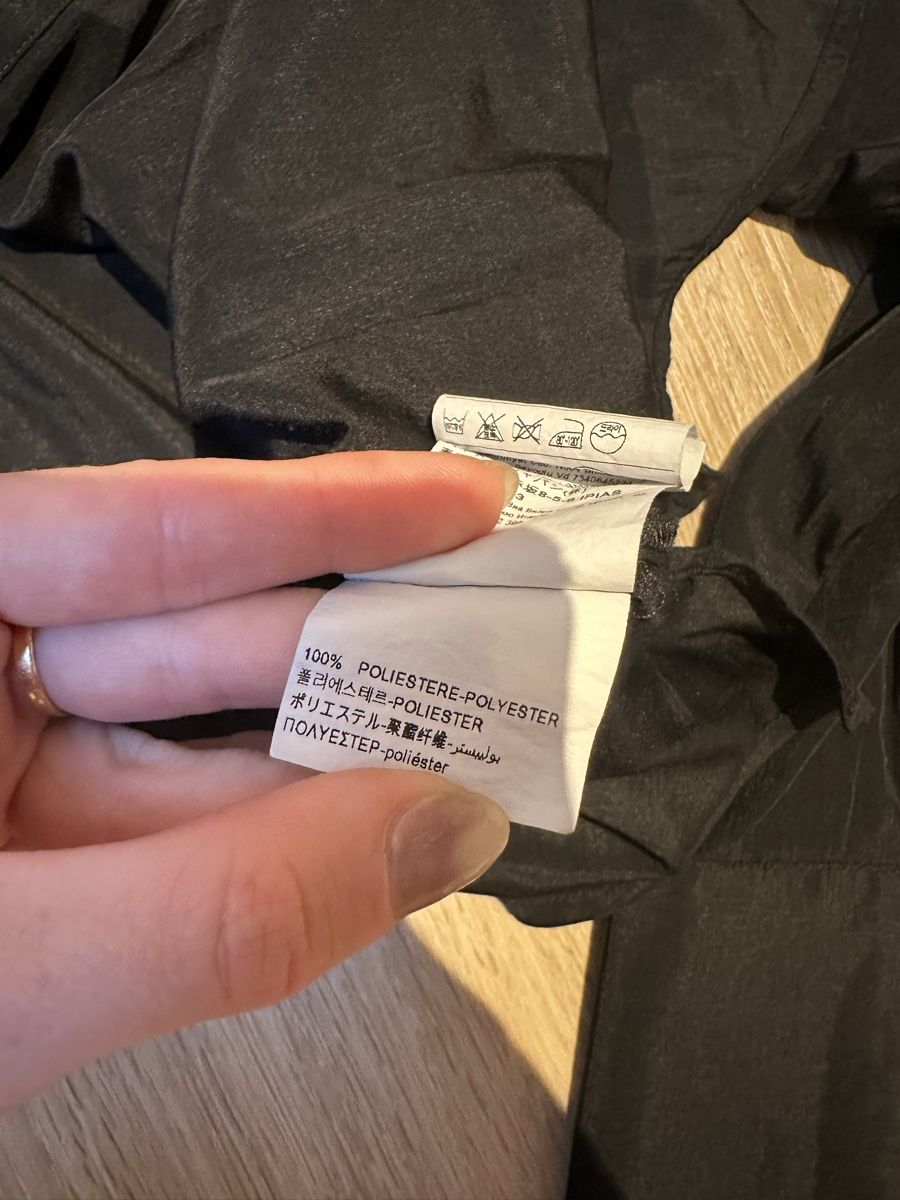 Sisley Camicette: Sisley Blouse black size XS – Nuovo (secondo la descrizione) da Zürich venduto da Isabella123 4