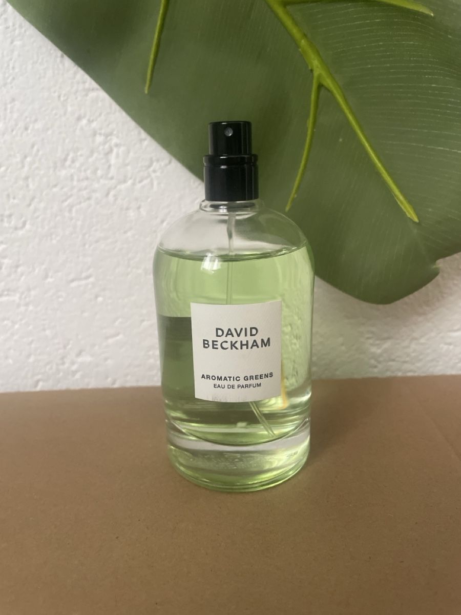 Profumi & Eau de Toilette: David Beckham Aromatic Greens 100ml Eau de Parfum, neuwertig – Usato da Wil SG venduto da Wanessamoccia17