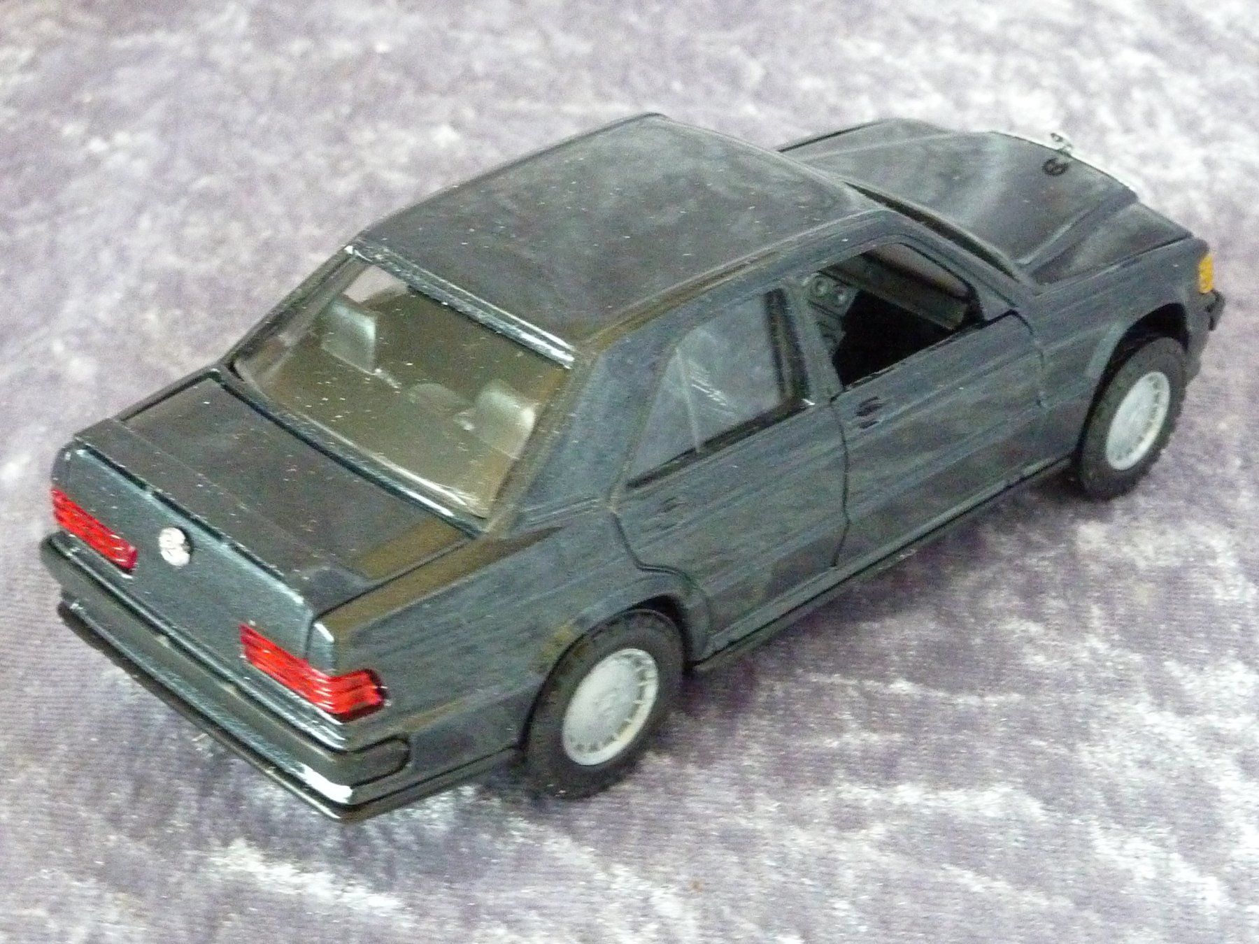 Mercedes-Benz Modellautos: Mercedes 190E 2.3-16  1:35 – Neu (gemäss Beschreibung) aus Dürrenäsch von modellautos4you 3