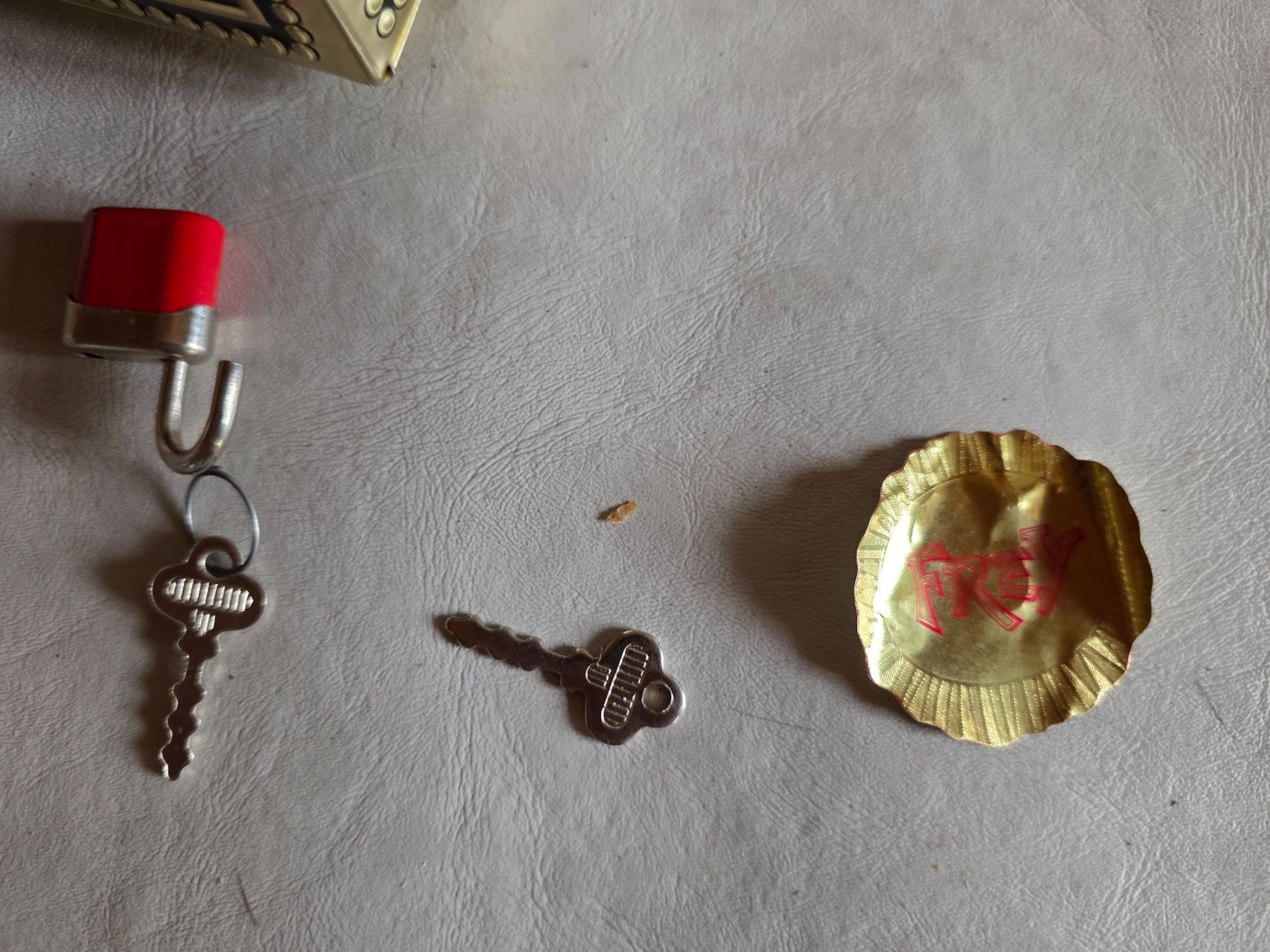 AluBox Barattoli: Vintage Blech Schatulle mit Schloss Chocolat Frey – Usato da Walterswil BE venduto da Lonitti 1
