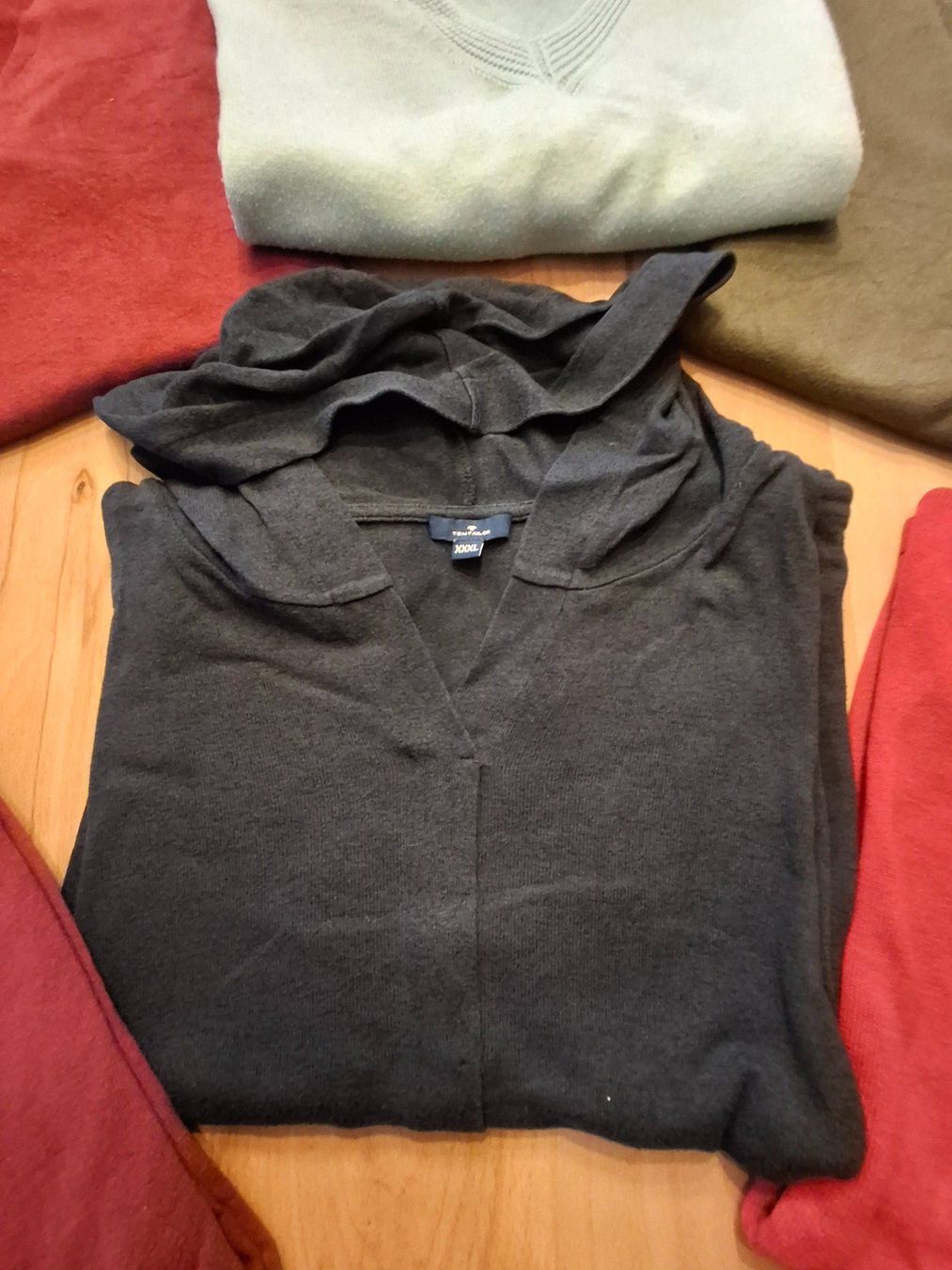 Maglioni & Felpe: 6 Pullover XXL/46 – Usato da Bilten venduto da pelanov 6