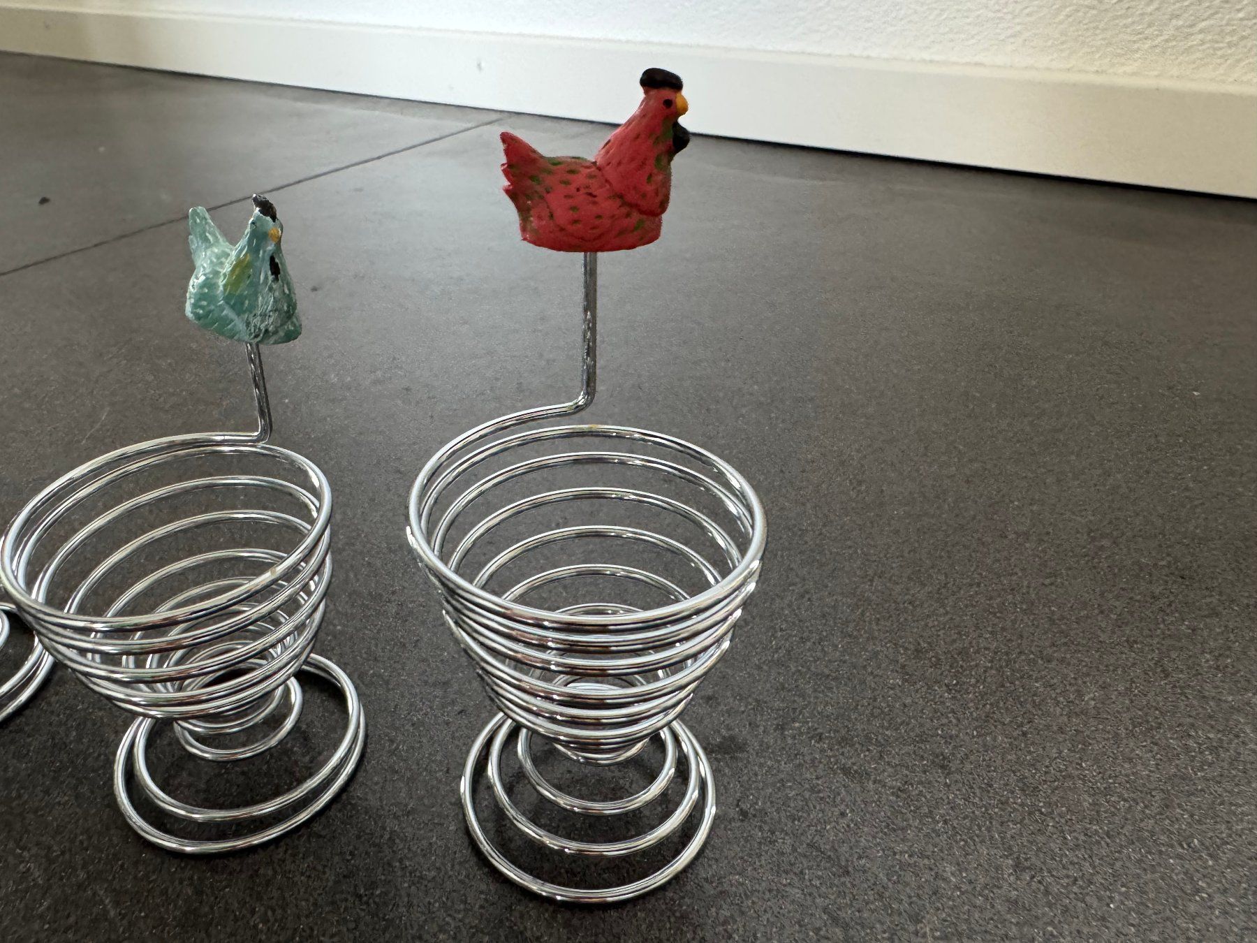 Sonstiges Geschirr: Eierbecher Eierhalter "Hühner" – Gebraucht aus Fribourg von tschjoly 1