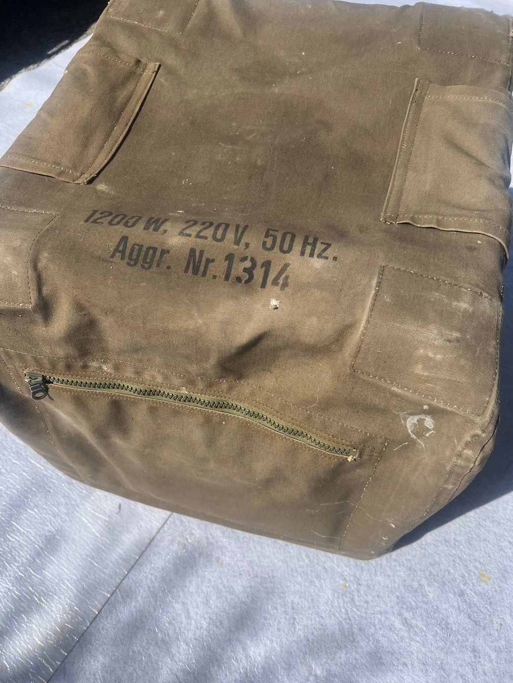 Stromgeneratoren: Stromgenerator der Schweizer Armee – Gebraucht aus Aumont von marin53