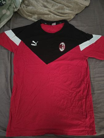 T-Shirt Puma AC Milan taille L rouge/noir état neuf