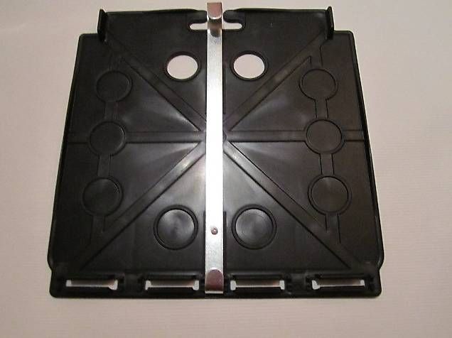 Servierplatten: Teutonia Sitzplatte (Neu) – Gebraucht aus Winterthur von Happy-Baby 1
