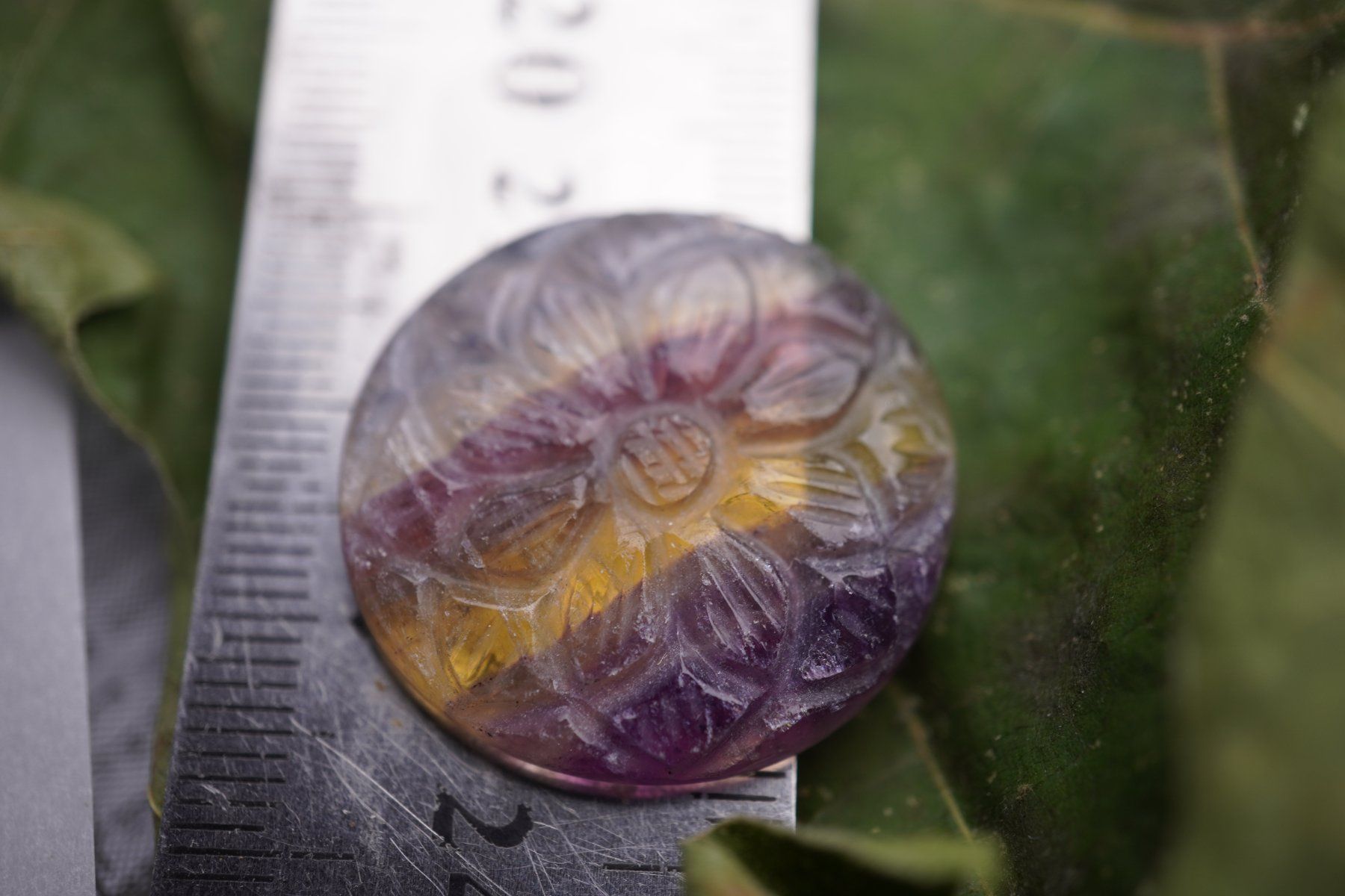 Minerali & Pietre curative: Fluorite  Blume    Cabochon 35ct  ab 1.- – Nuovo e nell'imballaggio originale da Eschenbach SG venduto da topstone 1