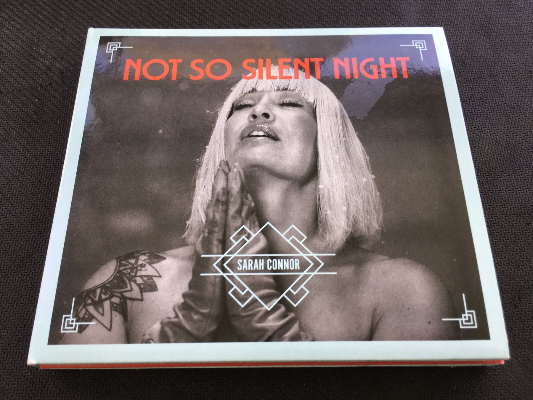 CD: Sarah Connor - Not so silent night -CD- mit Poster – Usato da St.Gallen venduto da MedienJoe