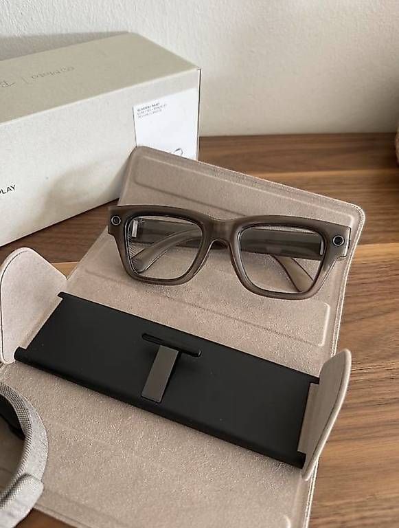 Occhiali & Lenti: Meta Ray-Ban Display + Meta Neural Band – Usato da Wangen an der Aare venduto da dus_nnf8 2