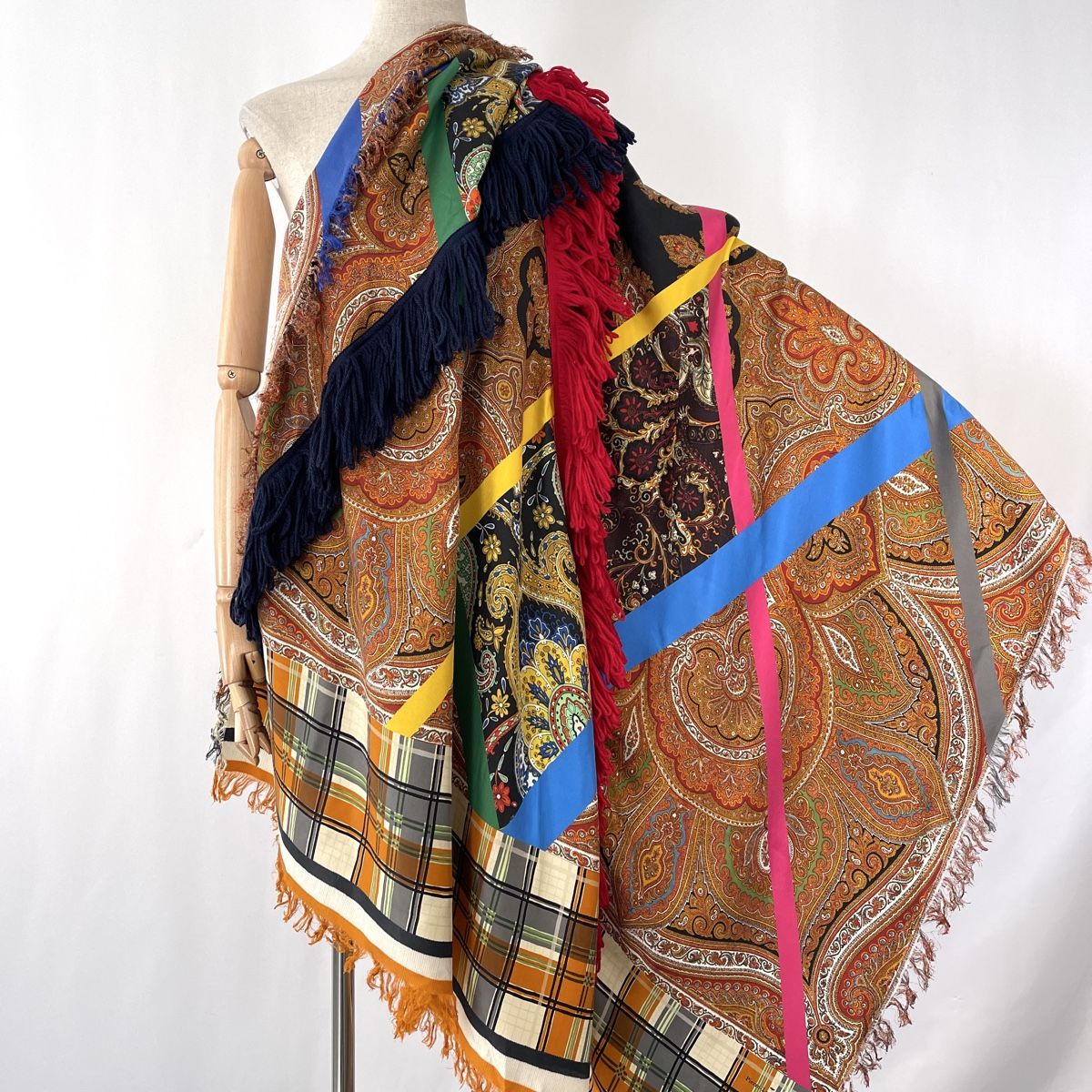 Foulard & Sciarpe: PIERRE-LOUIS MASCIA New Fringe Patchwork Shawl – Nuovo (secondo la descrizione) da Emmen venduto da Nightingale_2022 2