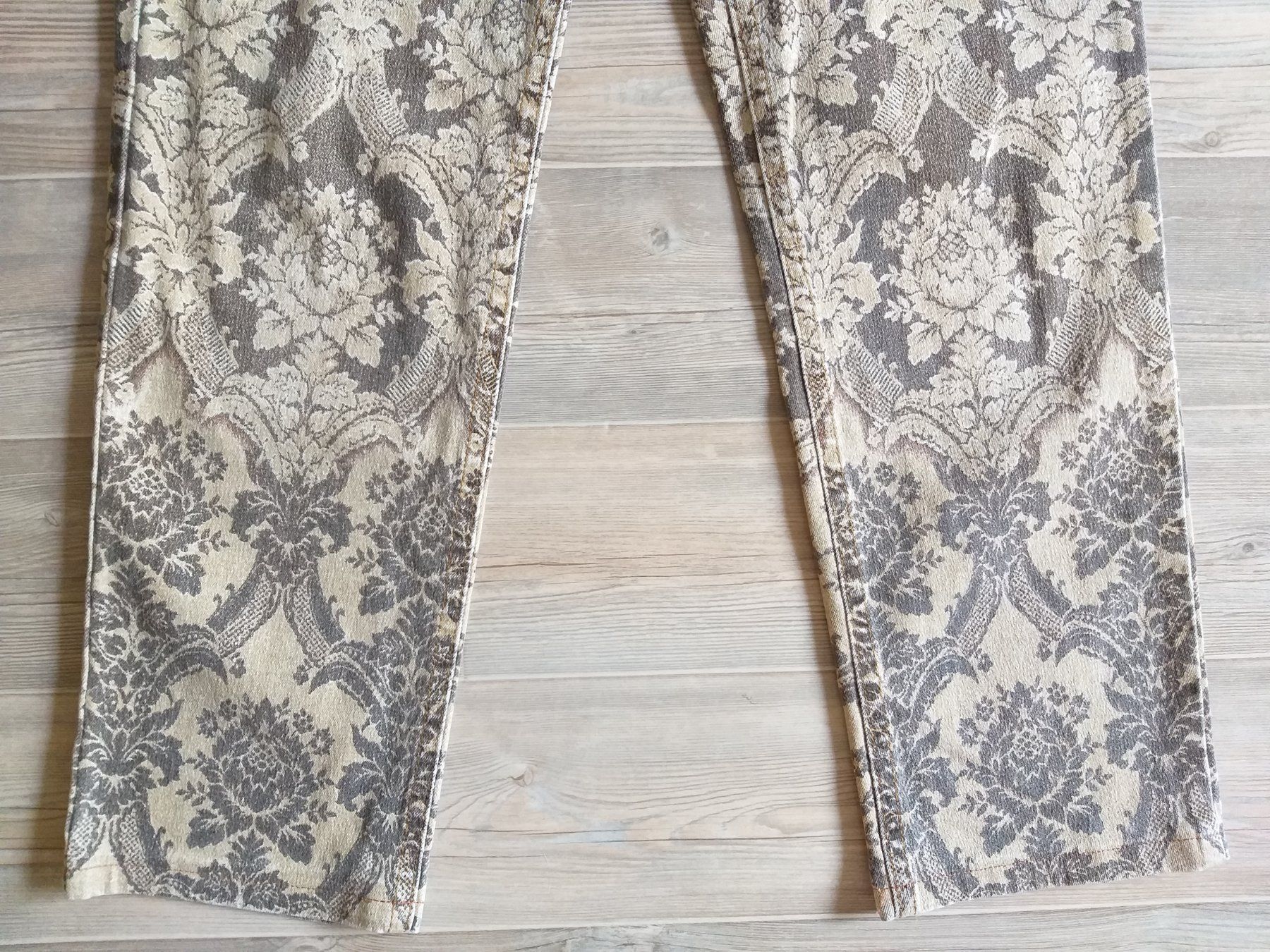 Roberto Cavalli Jeans: ROBERTO CAVALLI Jeans taille / Grosse XS – Gebraucht aus Cossonay-ville von Super-Price-Quality 3