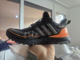 Adidas Ultraboost All Terrain Noires et Orange, Taille 44.  