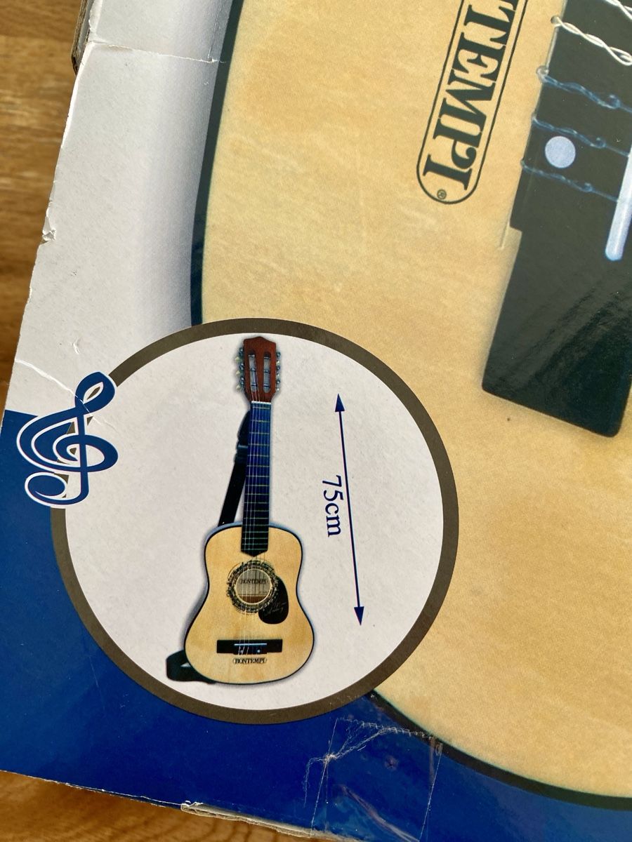 Bontempi Strumenti musicali: Wooden Guitar 75 cm Bontempi – Nuovo e nell'imballaggio originale da Thalwil venduto da val_bm5t 1