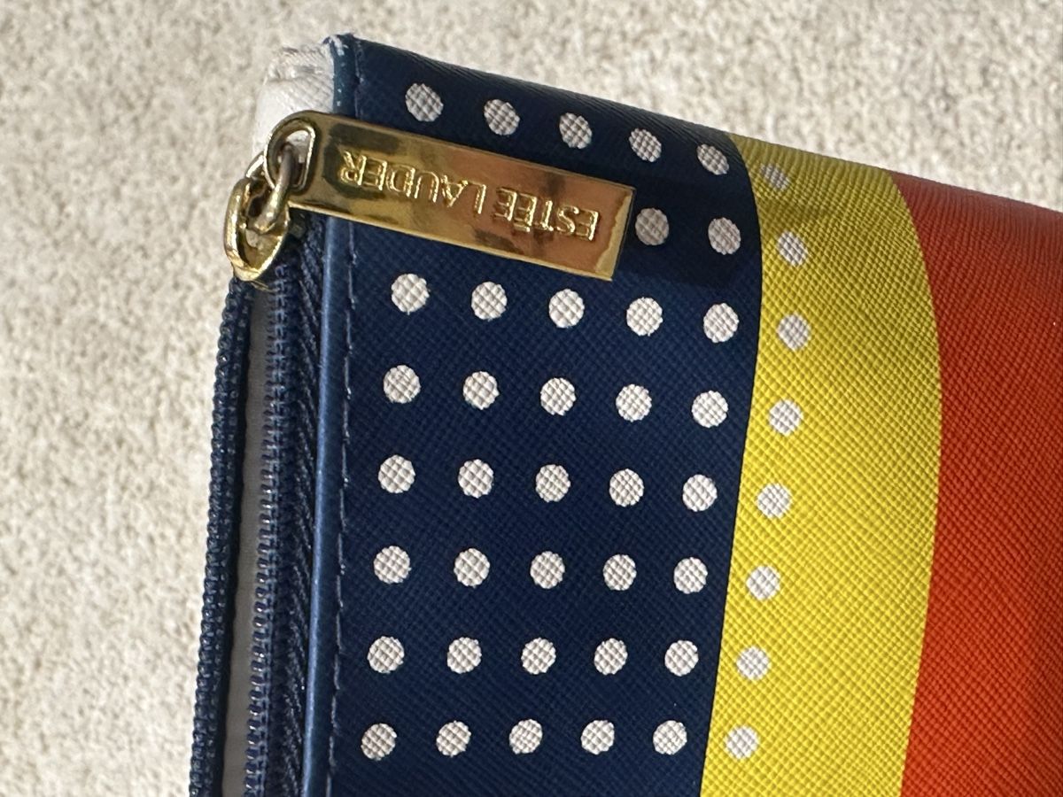 Estée Lauder Kosmetikkoffer: Estée Lauder Kosmetiktasche, neuwertig – Neu (gemäss Beschreibung) aus Kloten von Mielen 3