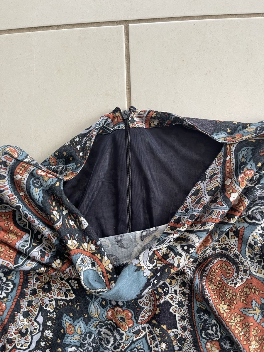 Vestiti: Wunderschönes Tailliertes Kleid mit Muster Gr XS/S – Usato da Bassersdorf venduto da Sandy456 3